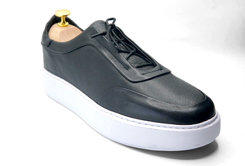 BASKET EN CUIR GRAINE